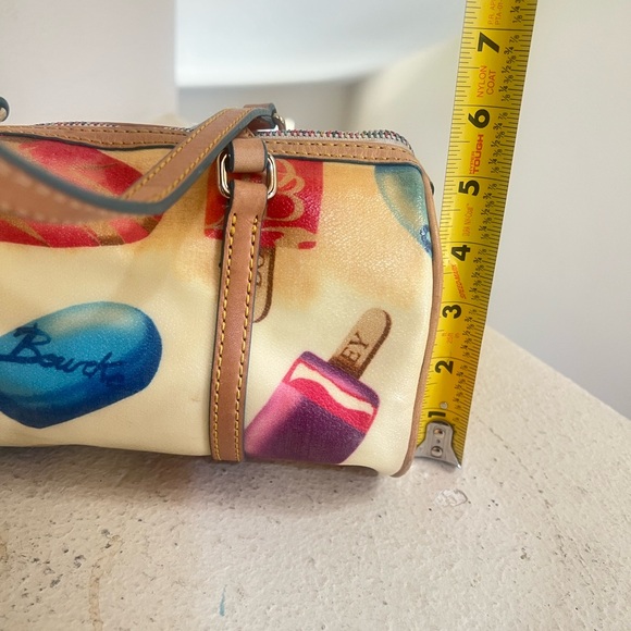 VNTG‎ Dooney Bourke Ice Cream Bars Popsicle Signature Barrel Satchel Bag Purse - Picture 11 of 16